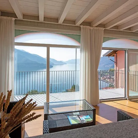 Cafelicita - Promotion - View - Infinity Pool - Jacuzzi Aparthotel Gravedona
