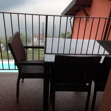 Aparthotel Cafelicita - Promotion - View - Infinity Pool - Jacuzzi Gravedona