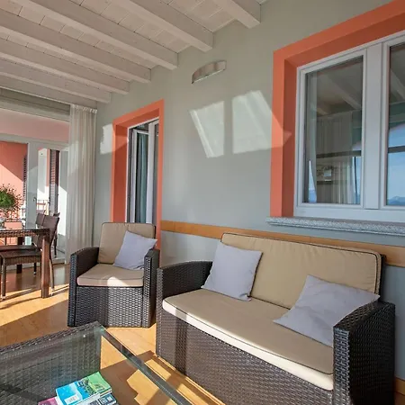 Cafelicita - View - Infinity Pool - Jacuzzi