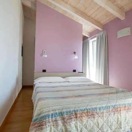 Apartahotel Cafelicita - View - Infinity Pool - Jacuzzi