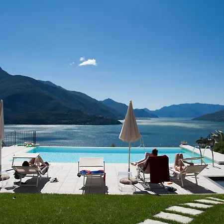 Cafelicita - View - Infinity Pool - Jacuzzi Apartahotel