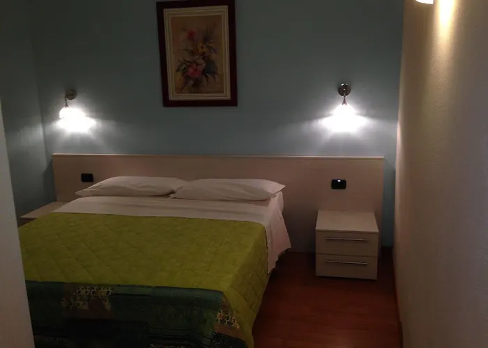 Lejlighedshotel Cafelicita - View - Infinity Pool - Jacuzzi Gravedona